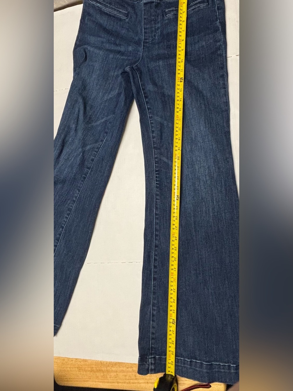 Pilcro by Anthropologie pull on flare jeans, size 30 - Picture 10 of 16